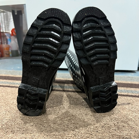 Women’s tall size 6 Rain Boots - Picture 4 of 4